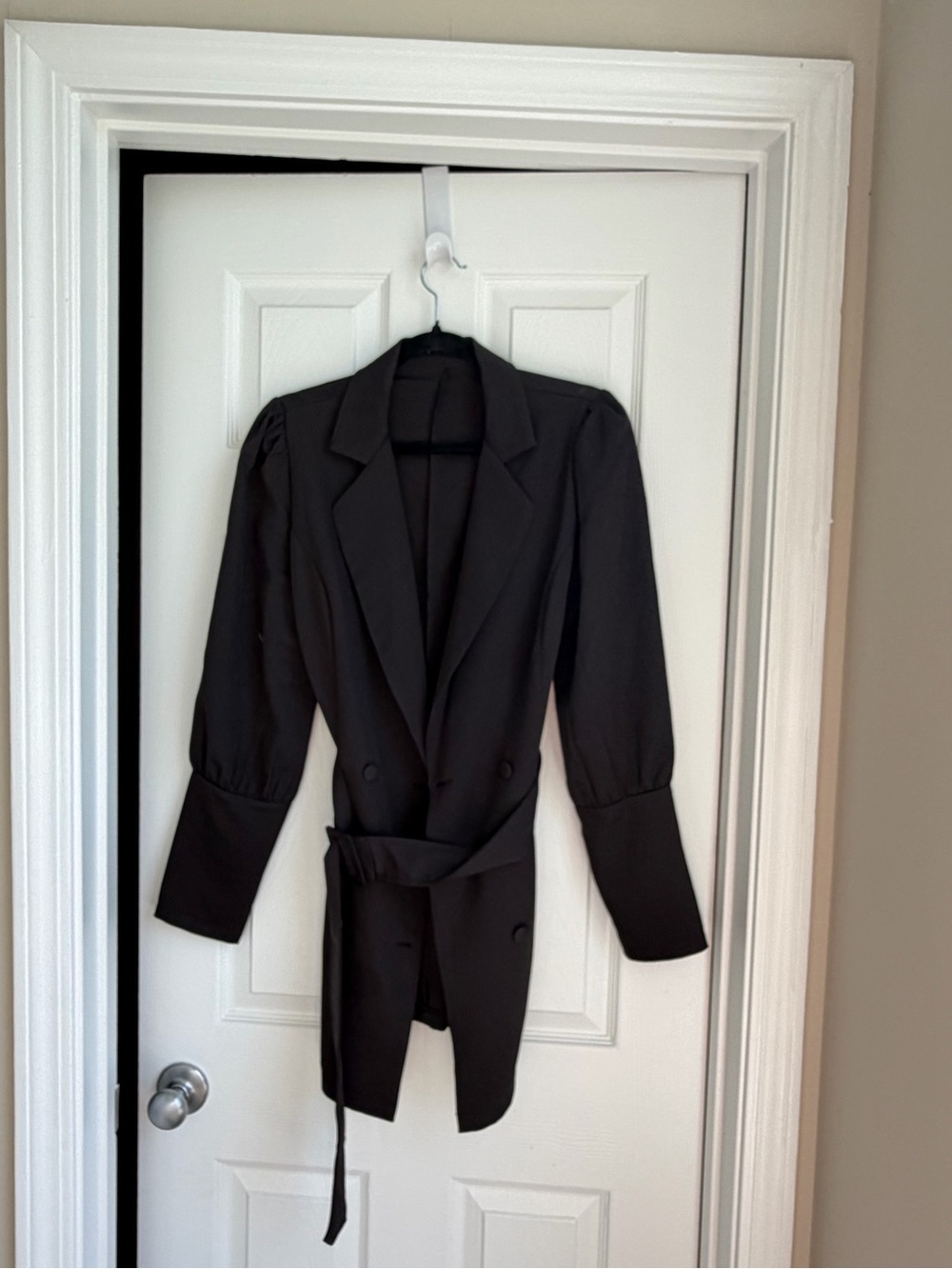 SHEIN Black Double-Breasted Belted Blazer